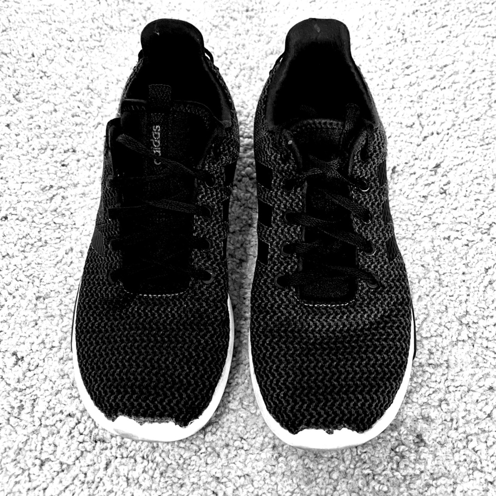 Boys Adidas size 7Y